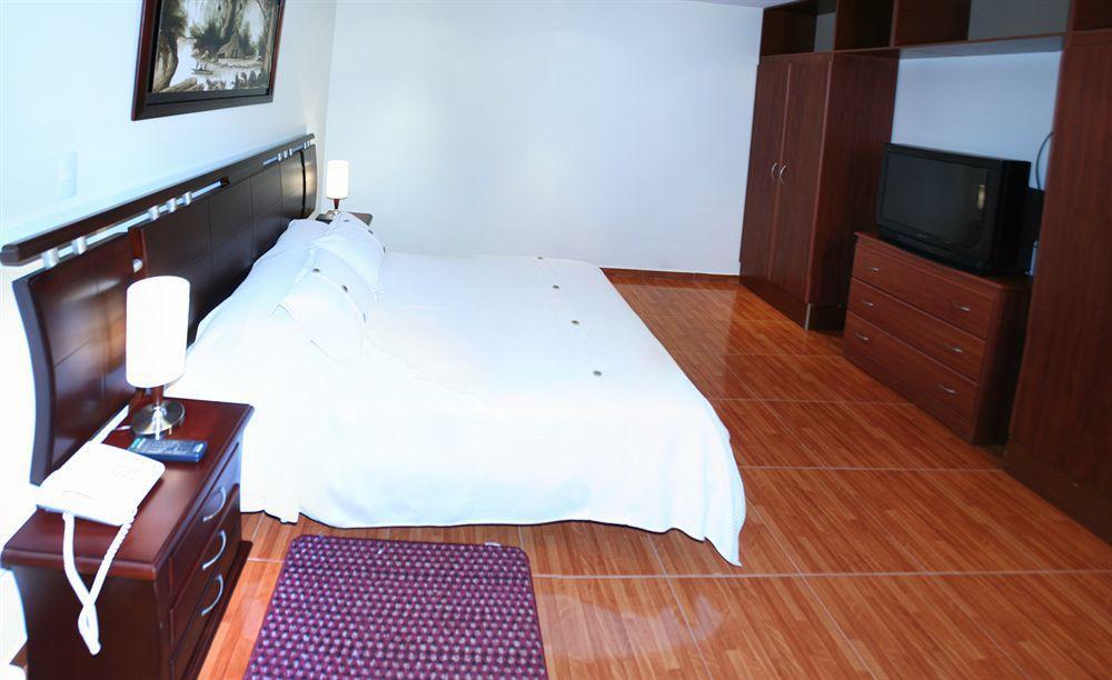 Hotel Charlies Place Bogotá Esterno foto